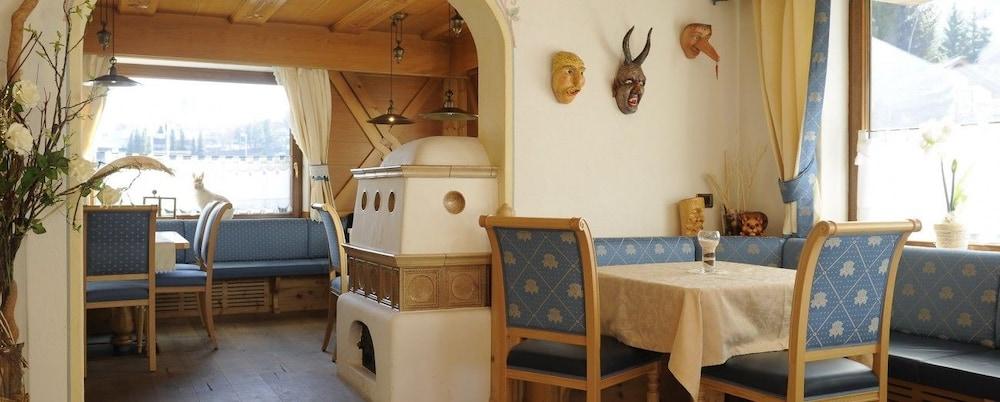 פוצה די פאסה Hotel Arnika מראה חיצוני תמונה