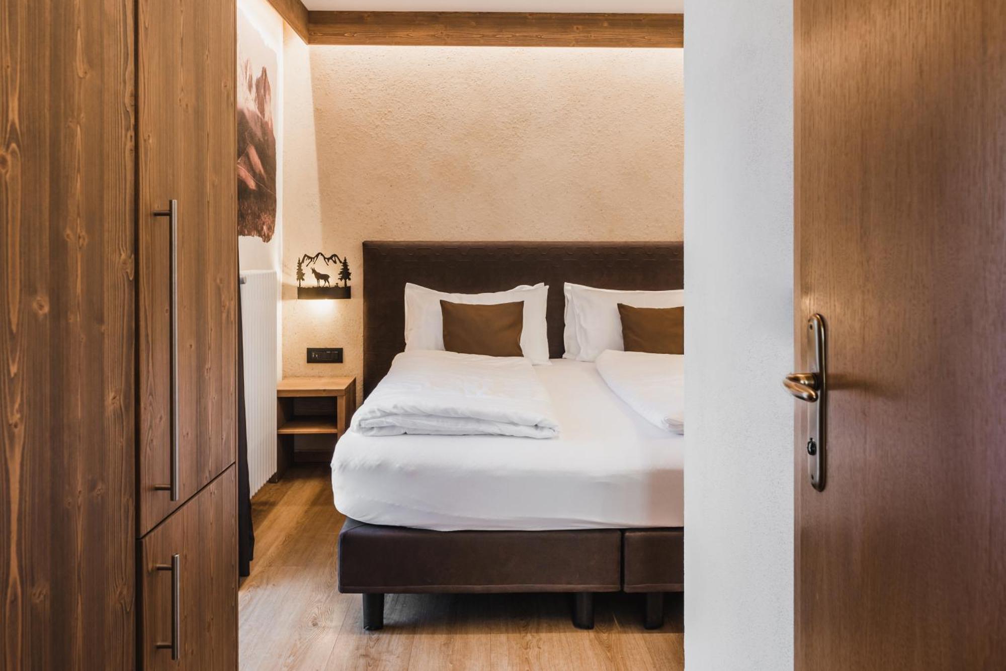 פוצה די פאסה Hotel Arnika מראה חיצוני תמונה